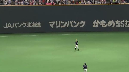 ６回裏４レアードレフトフライ (2)