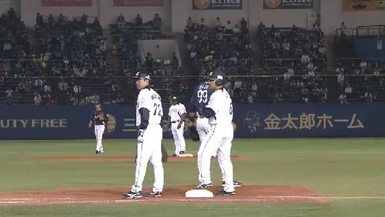 ６回裏２井口ヒット代打福浦 (2)