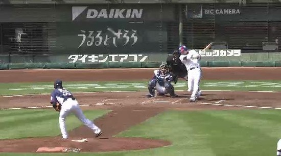 ２回裏５伊藤２点タイムリー (5)