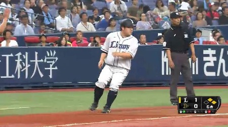 6回表2鬼崎ヒット満塁 (1)