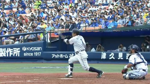 3回表4栗山2点タイムリー2ベース (2)