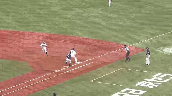 ９回表１ツーアウト (1)