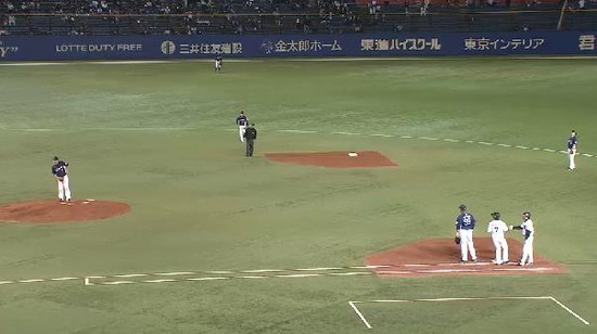 2回裏１先頭フォアボール