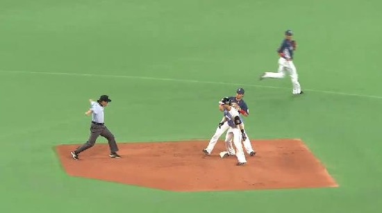 １回裏２西川フォアボール盗塁
