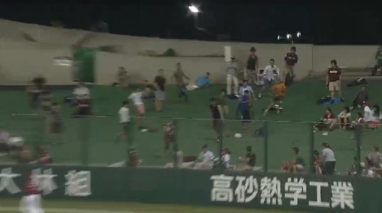 4回裏３栗山逆転２ラン (1)