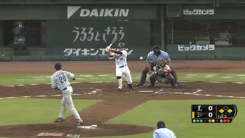 ２回裏５堤タイムリー (1)