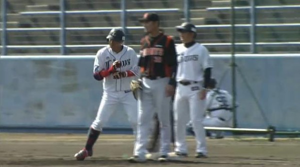 3回裏1鬼崎チーム初ヒット (2)