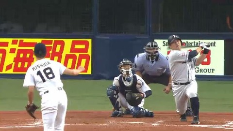 ９回表１おかわりHR (3)