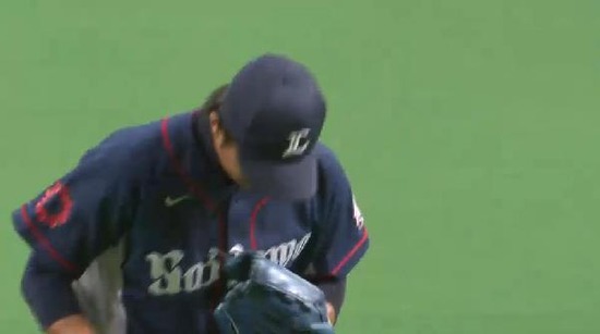 ７回表３陽三振