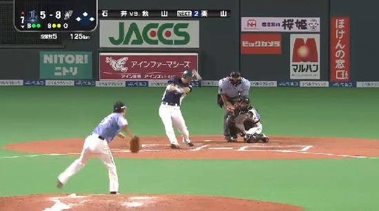 ７回表１秋山マルチ安打 (1)