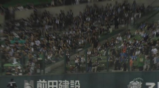 4回裏１森フェン直２ベース (2)