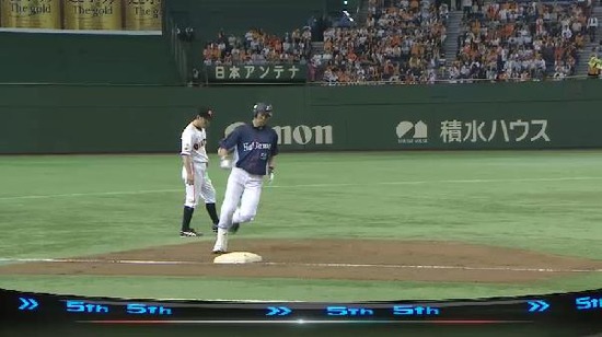 ７回表１秋山HR (2)