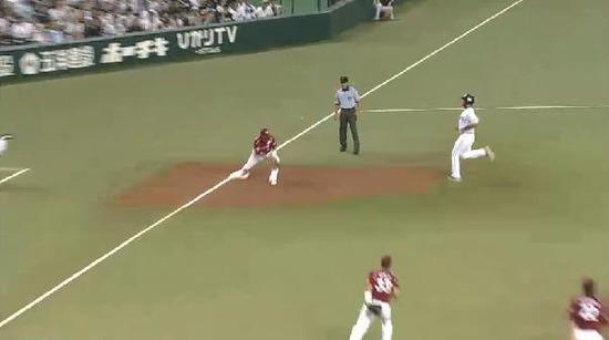 2回裏2上本バント失敗 (2)