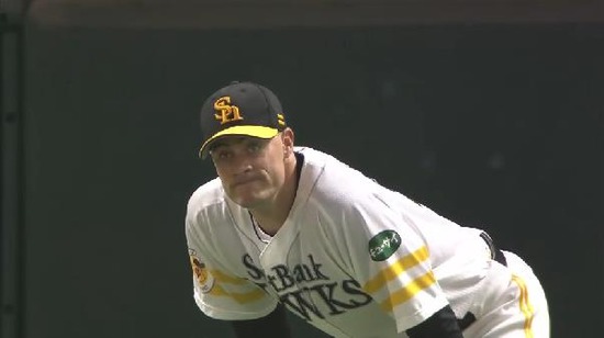 ４回表３炭谷バスター成功満塁 (2)