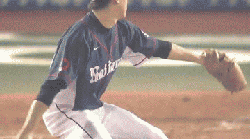 ５回裏１聖沢三振