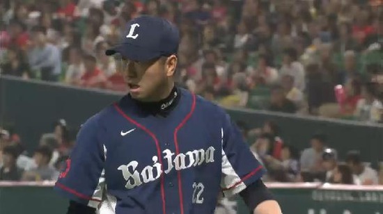 ６回裏１岡本篤三者凡退 (2)