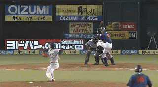 ４回裏３森本タイムリー (1)