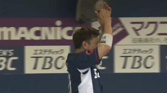８回表１浅村１発 (1)