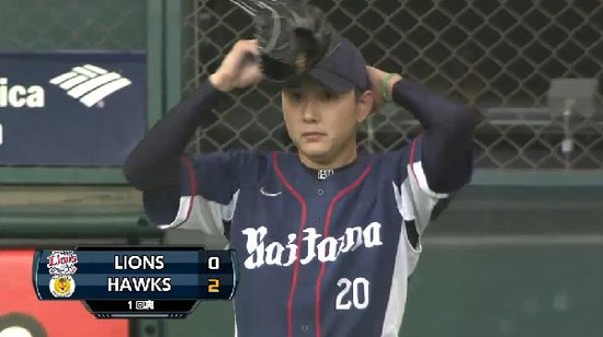 1回裏4内川タイムリー (3)