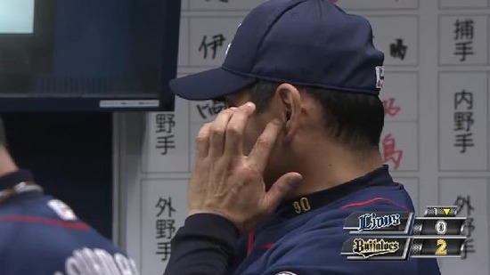 １回裏４小谷野タイムリー (4)