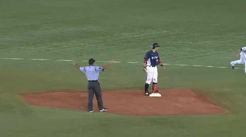 ５回表２炭谷２ベース