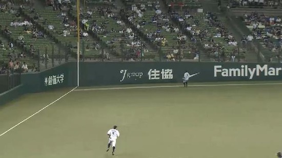 ５回表１伊志嶺タイムリー２ベース (1)