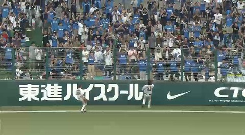 2回裏2脇谷タイムリー2ベース (5)