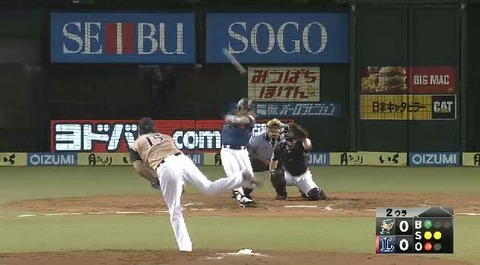 ２回裏１森HR (2)