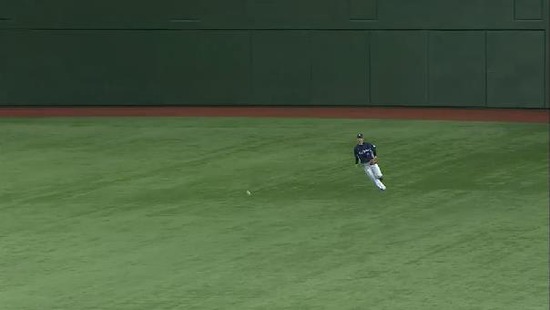 4回裏4レアード2点タイムリー (3)