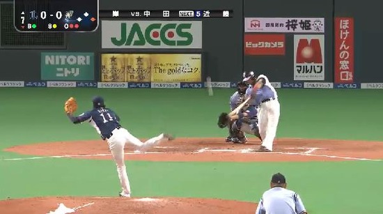 ７回裏３中田センターフライ (1)