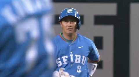 ６回表２秋山スタート渡辺タイムリー (4)