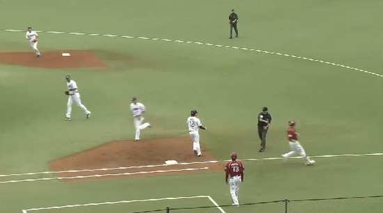 1回表２郭ストライク先行三者凡退 (2)