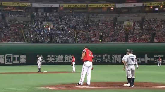 3回表1栗山渡辺ヒット (1)