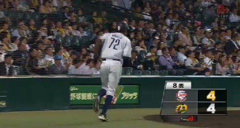 ８回表３森本タイムリーヒット (2)