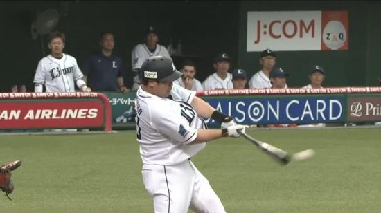 １回裏３中村タイムリー２ベース (3)