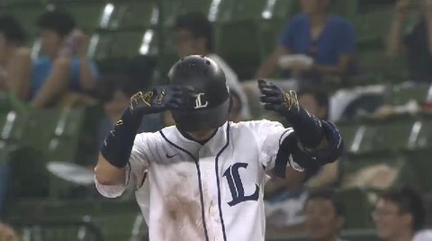 9回裏5森本ヒット満塁 (1)