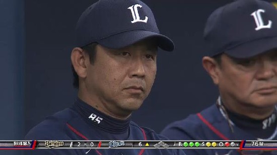 ６回表１秋山２１５安打 (15)