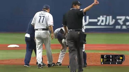 ３回裏１駿太四球豊田怪我 (1)