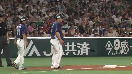 ４回表５今宮エラー満塁 (2)