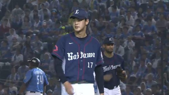 5回裏3デスパイネレフトフライ (5)