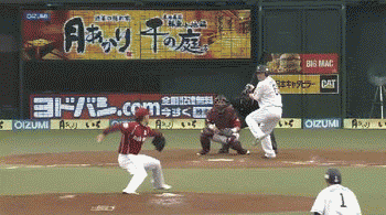 ５回裏３中村タイムリー２ベース (1)