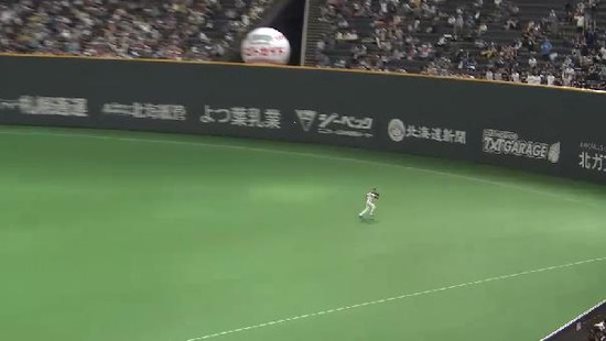９回表５メヒアレフトライナー試合終了 (6)