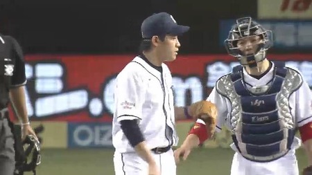 ２回表１満塁 (1)