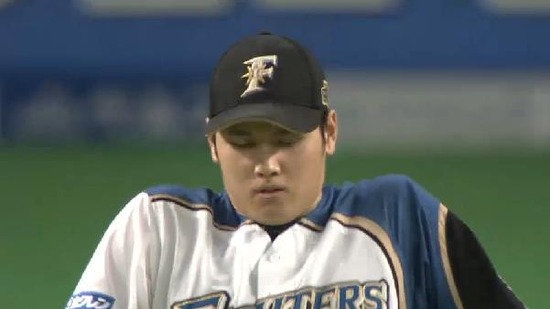 ４回表２中村三振 (3)