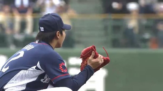 2回裏5浅村エラー1点 (3)