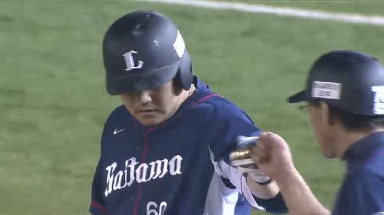 １回表３中村タイムリー (3)