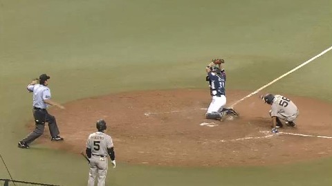 5回表3伊藤タイムリー (4)