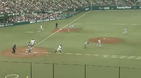 ７回裏５大崎スクイズ成功 (2)