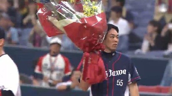 ６回表１秋山２１５安打 (20)