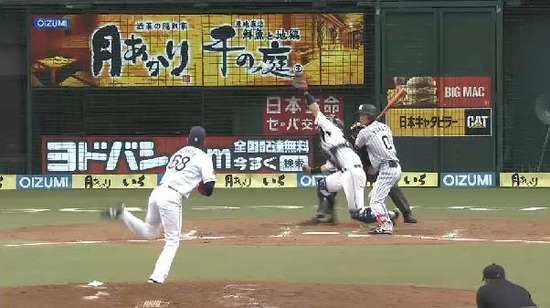 ７回表１ヒット暴投２塁